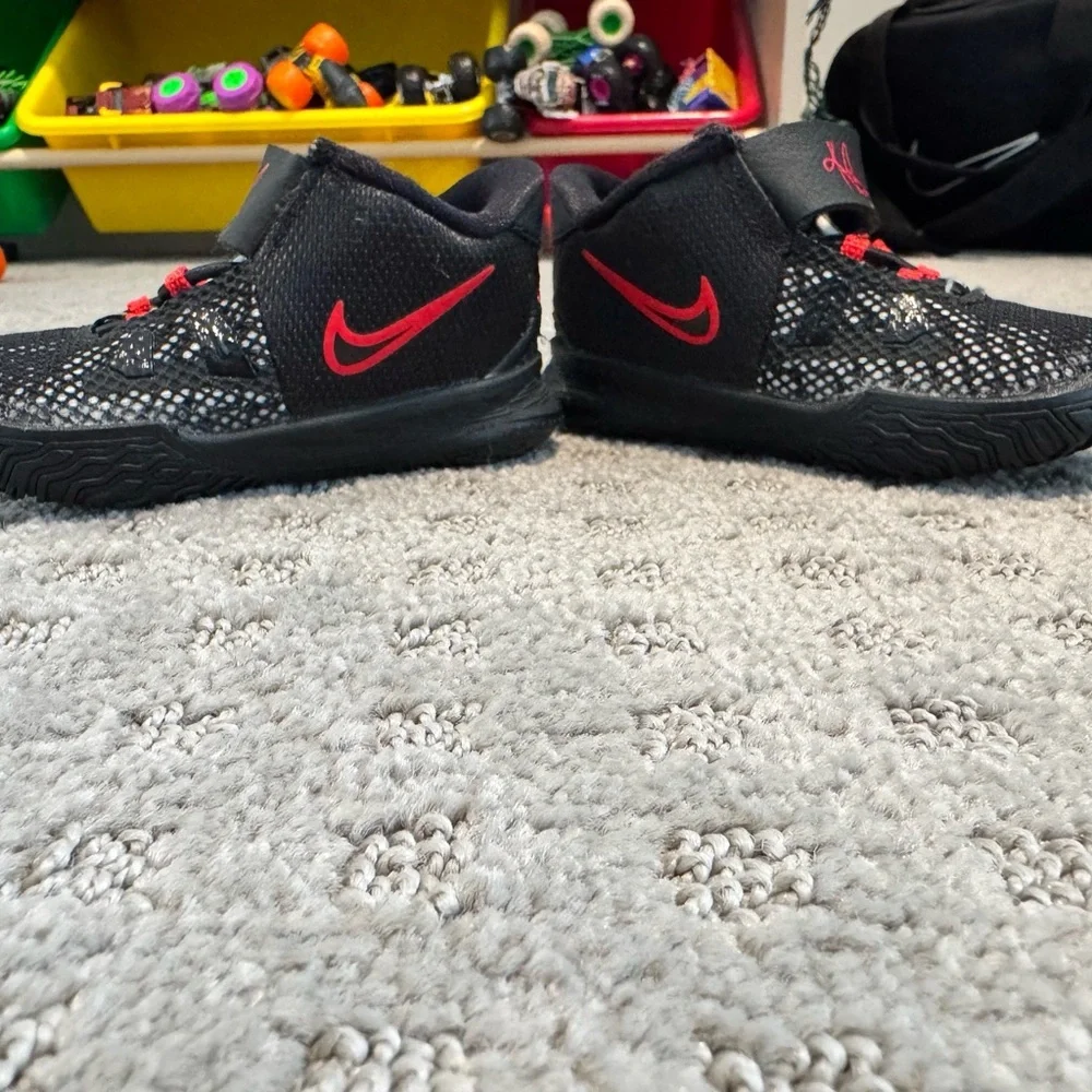 Nike Kyrie Toddler Sneakers Black Red Size 4C Basketball Shoes